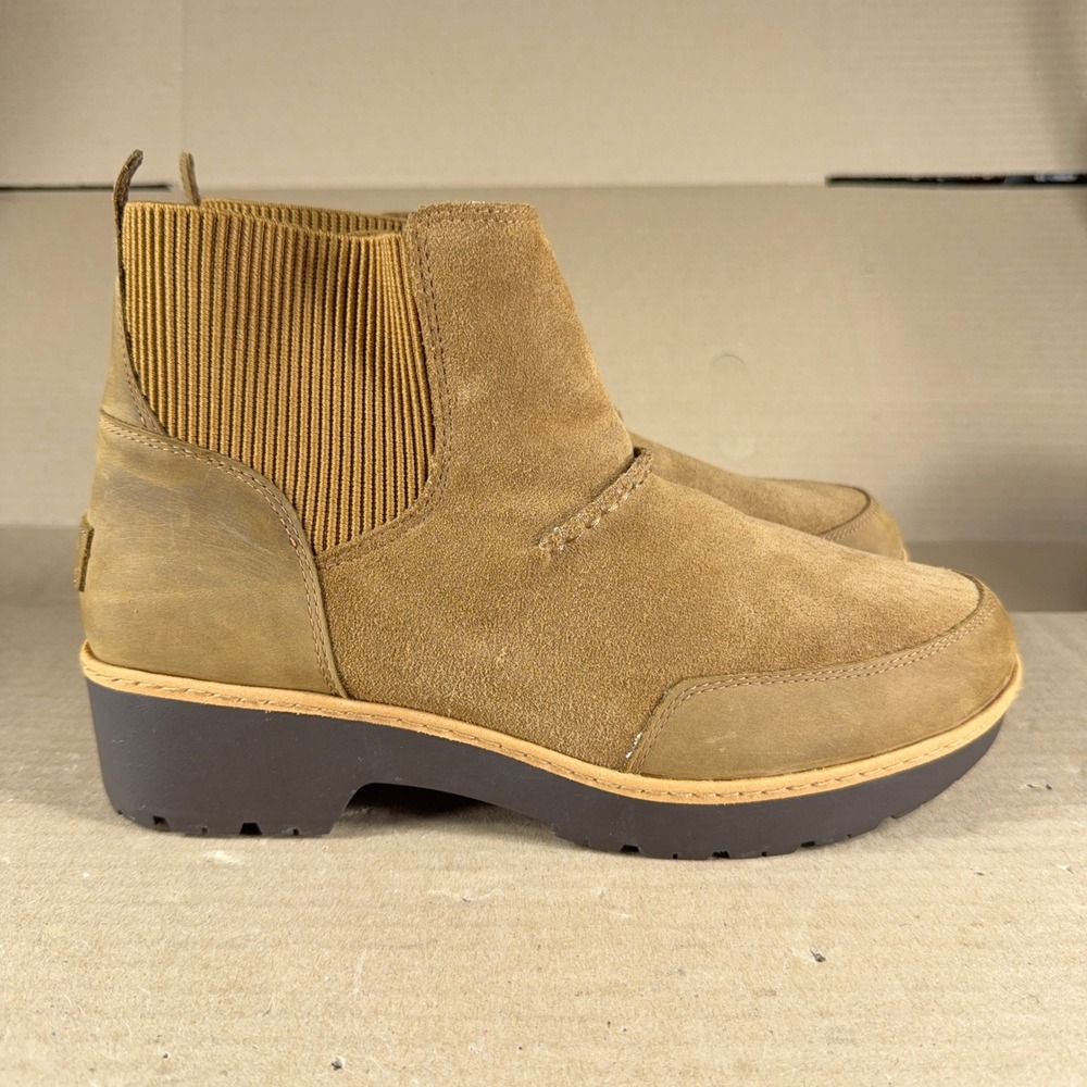 UGG Kress Suede Leather Chelsea Ankle Boots Womens 11 Shearling Lug Sole Pull On
